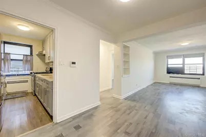 211-02 73rd Avenue #6P, Oakland Gardens, NY 11364 - Photo 6