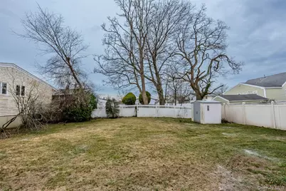 2582 Centre Avenue, Bellmore, NY 11710 - Photo 30