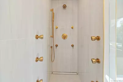 28 Midland Avenue, White Plains, NY 10606 - Photo 28