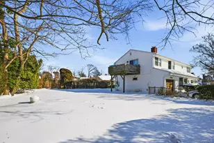 111 King St, Hicksville, NY 11801 - Photo 4