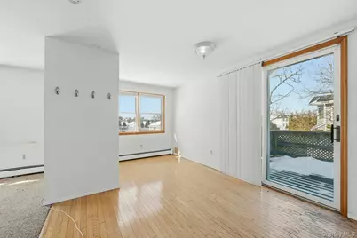 111 King Street, Hicksville, NY 11801 - Photo 28