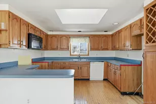 111 King St, Hicksville, NY 11801 - Photo 30