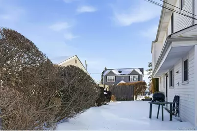 111 King Street, Hicksville, NY 11801 - Photo 6