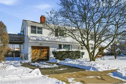 111 King Street, Hicksville, NY 11801 - Photo 2