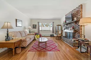 111 King St, Hicksville, NY 11801 - Photo 10