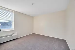 202 Main St, Port Jefferson, NY 11777 - Photo 16