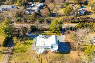 454 E Shore Rd, Great Neck, NY 11024 - Photo 38