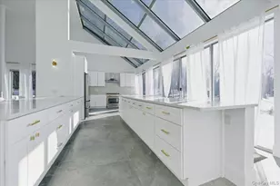 454 E Shore Rd, Great Neck, NY 11024 - Photo 20