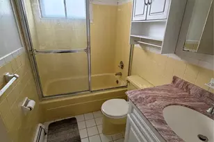 194 Quebec Rd, Island Park, NY 11558 - Photo 10