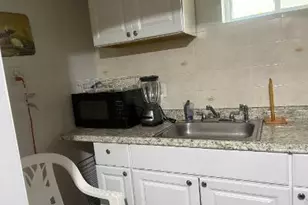 980 Wallace Ave, Baldwin, NY 11510 - Photo 6