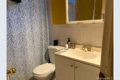 980 Wallace Avenue, Baldwin, NY 11510 - Photo 8