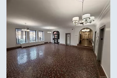 10920 Queens Boulevard #3I, Forest Hills, NY 11375 - Photo 8