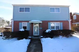 1 Pine Pl, Glen Cove, NY 11542 - Photo 2