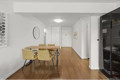 6 Birchwood Court #5B, Mineola, NY 11501 - Photo 6