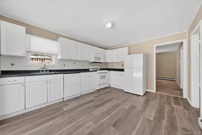 111 Lake Region Boulevard, Monroe, NY 10950 - Photo 6