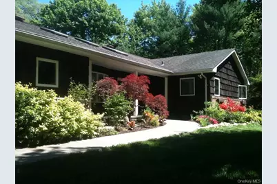 5 Mannetto Hill Road, Huntington, NY 11743 - Photo 1