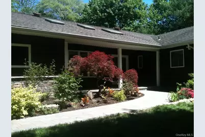 5 Mannetto Hill Road, Huntington, NY 11743 - Photo 2