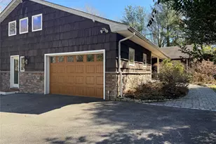 5 Mannetto Hill Rd, Huntington, NY 11743 - Photo 4