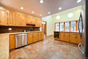 5 Mannetto Hill Rd, Huntington, NY 11743 - Photo 22