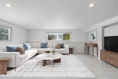 24 Jeffrey Lane, Great Neck, NY 11020 - Photo 28