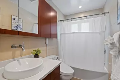 24 Jeffrey Lane, Great Neck, NY 11020 - Photo 18