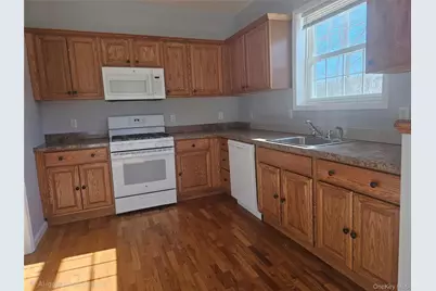 10 Burnside Avenue #B, Congers, NY 10920 - Photo 4