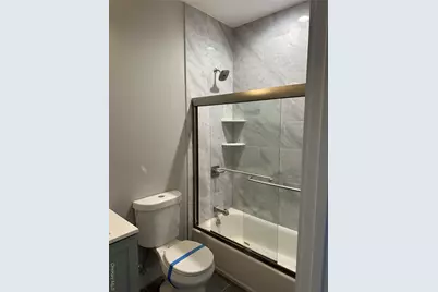 400 Oak Street, Copiague, NY 11726 - Photo 6