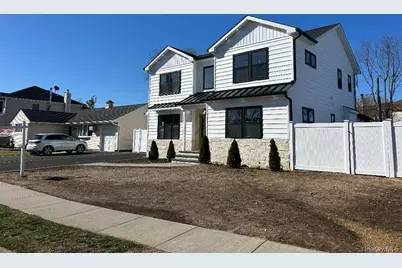 26 Essex Road, Bethpage, NY 11714 - Photo 4