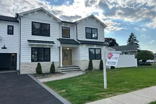 26 Essex Rd, Bethpage, NY 11714 - Photo 2
