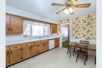 856 Glen Cove Avenue, Glen Head, NY 11545 - Photo 12