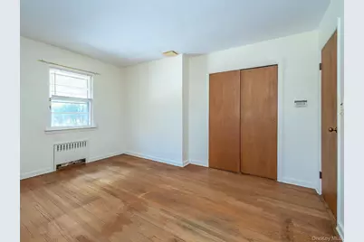 856 Glen Cove Avenue, Glen Head, NY 11545 - Photo 24