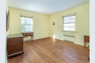 856 Glen Cove Avenue, Glen Head, NY 11545 - Photo 20