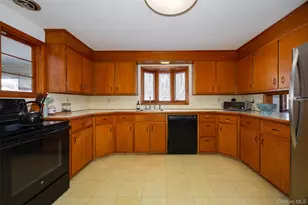 29 Mcallister Dr, Pleasant Valley, NY 12569 - Photo 6