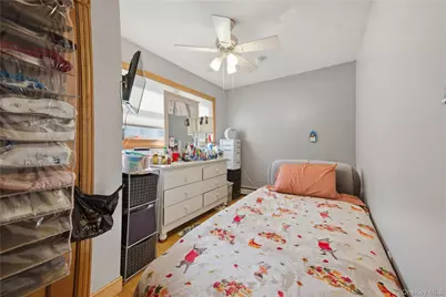 142 Jamaica Avenue, Medford, NY 11763 - Photo 18