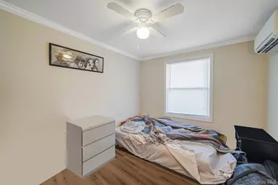 126 Village Circle W, Manorville, NY 11949 - Photo 8