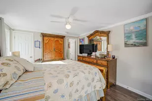 126 Village Cir W, Manorville, NY 11949 - Photo 10