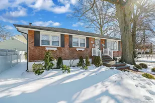 2009 Newbridge Rd, Bellmore, NY 11710 - Photo 2