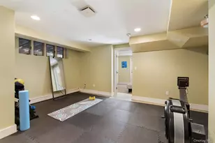 7 Lenox Pl, Scarsdale, NY 10583 - Photo 30