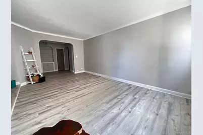 63-109 Saunders St #C14, Rego Park, NY 11374 - Photo 8