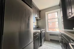 63-109 Saunders St, Rego Park, NY 11374 - Photo 14