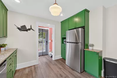 13 Parkwood Boulevard, Poughkeepsie, NY 12603 - Photo 10