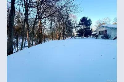 35 Sandi Drive, Poughkeepsie, NY 12603 - Photo 16