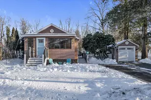 41 Narcissus Rd, Kings Park, NY 11754 - Photo 2