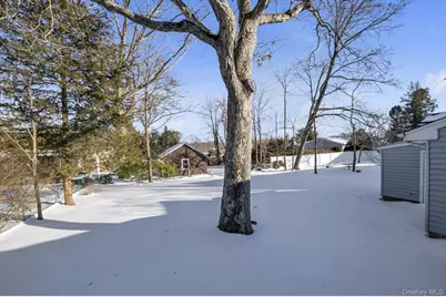 76 Burt Avenue, Northport, NY 11768 - Photo 18