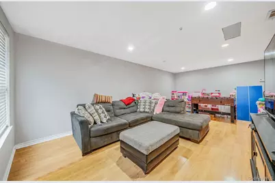 615 Blue Ridge Drive #615, Medford, NY 11763 - Photo 6