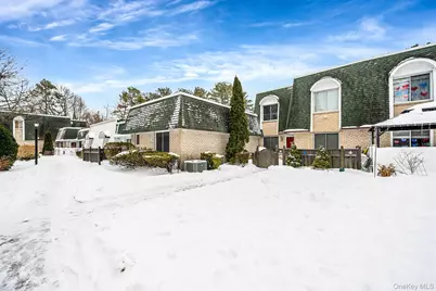 615 Blue Ridge Drive #615, Medford, NY 11763 - Photo 4