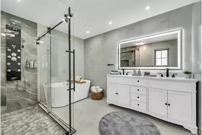 2481 Putnam Drive, East Meadow, NY 11554 - Photo 8