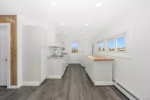 165 Westwood Dr, Brentwood, NY 11717 - Photo 8