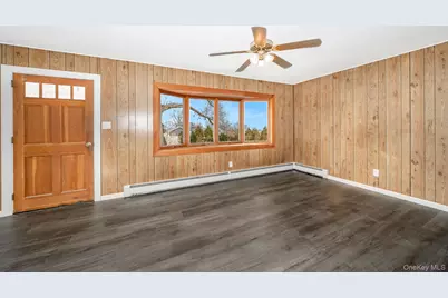 165 Westwood Drive, Brentwood, NY 11717 - Photo 4