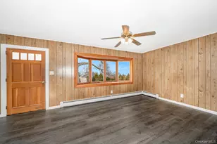 165 Westwood Dr, Brentwood, NY 11717 - Photo 4